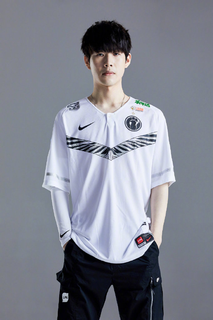 img img
